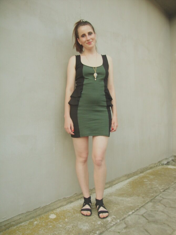 New Yorker dress green and black